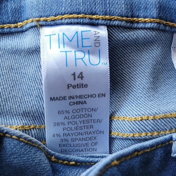 Jeans - Picture 2 of 3